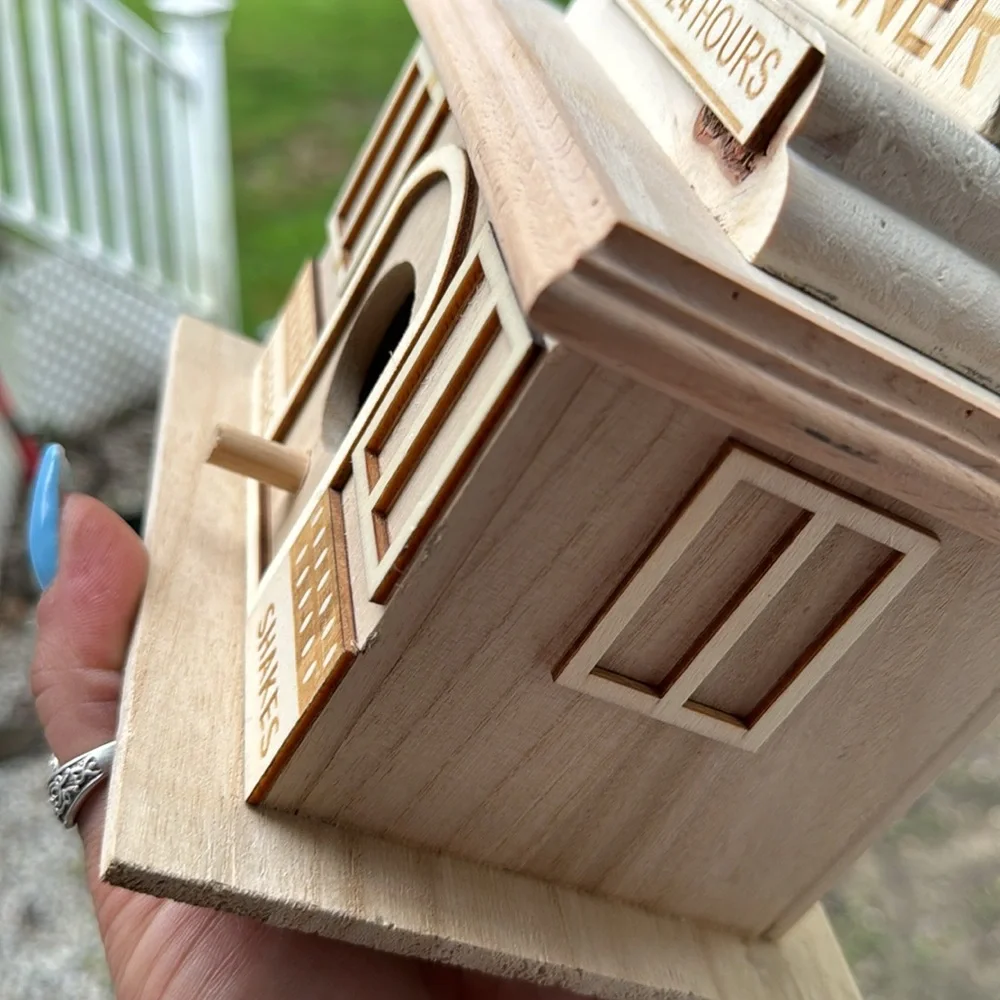 Bird house